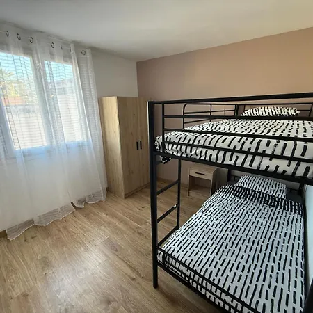 Le Petit Nid Doux * טרבה